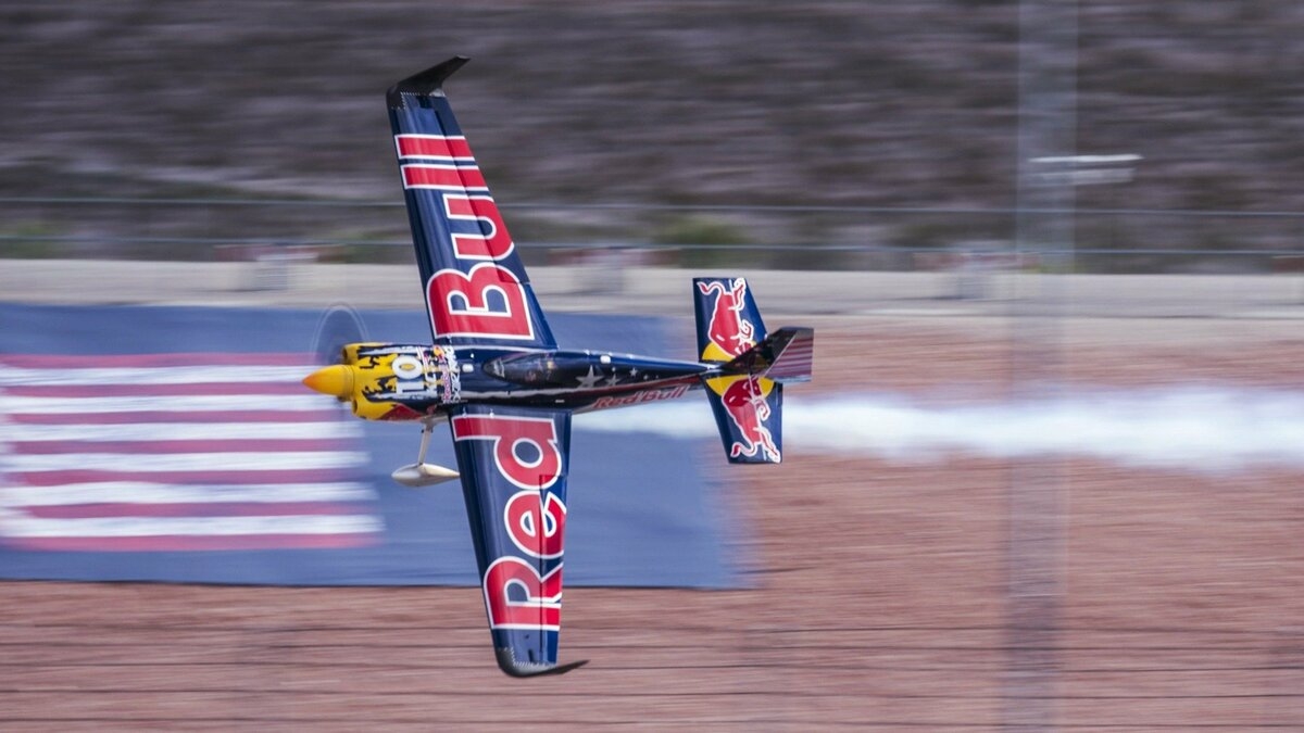 Red Bull: Air Race